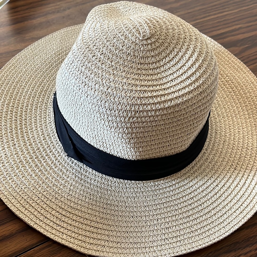 Sun hat!